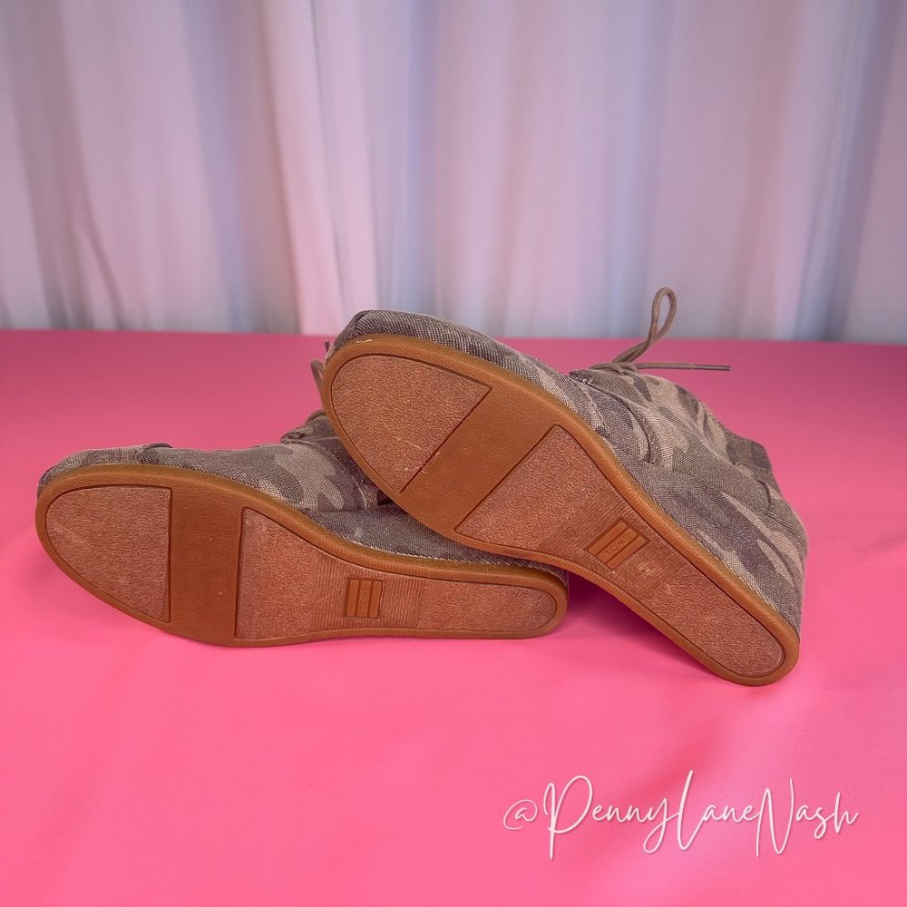 Toms Washed Camo Canvas Desert Wedge Ankle Bootie Size 8.5 - Picture 6 of 10